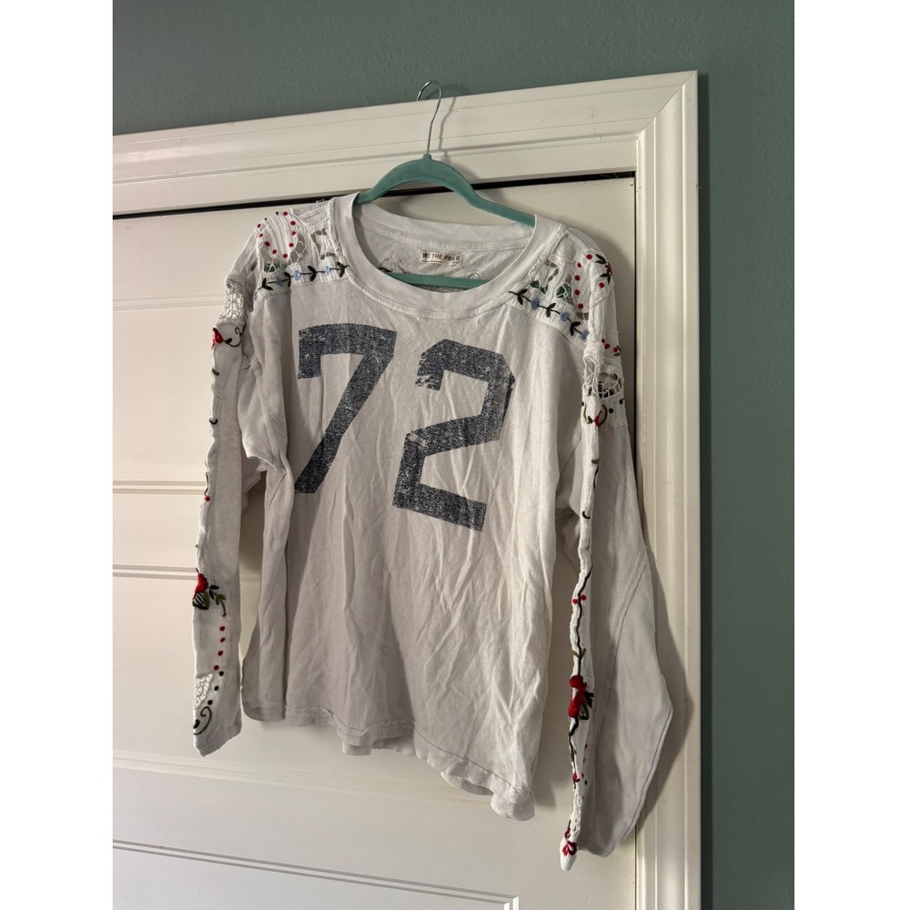 Free People We Long Sleeve Tee Lilith Size Medium Embroidered Floral AS IS Read